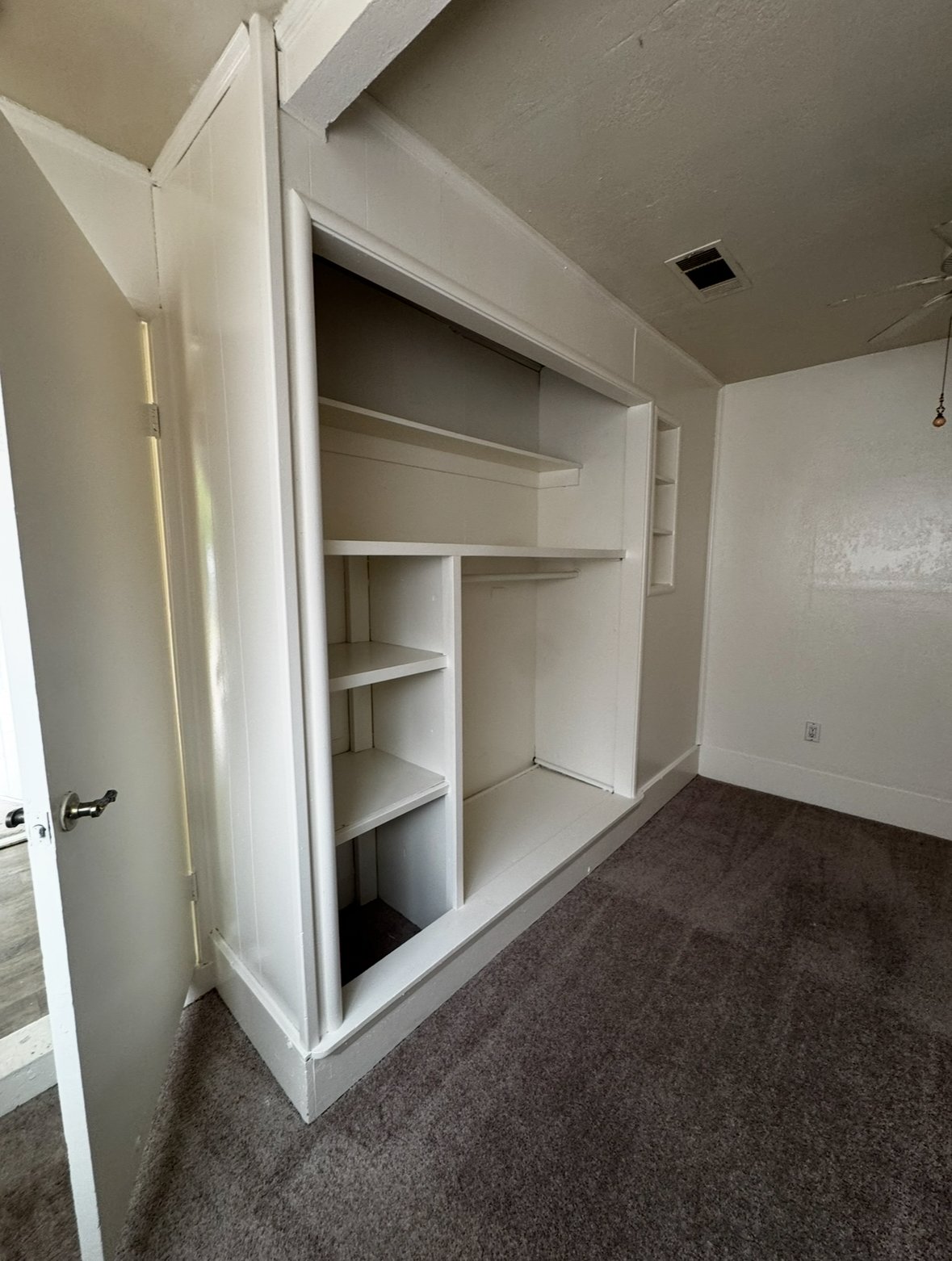 1848 La Jolla Drive property image