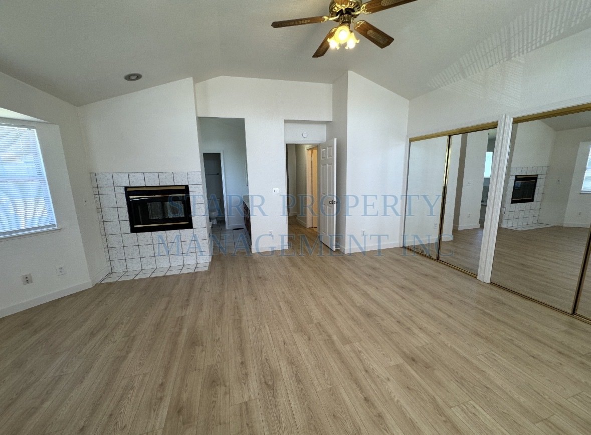 6059 Gentry property image