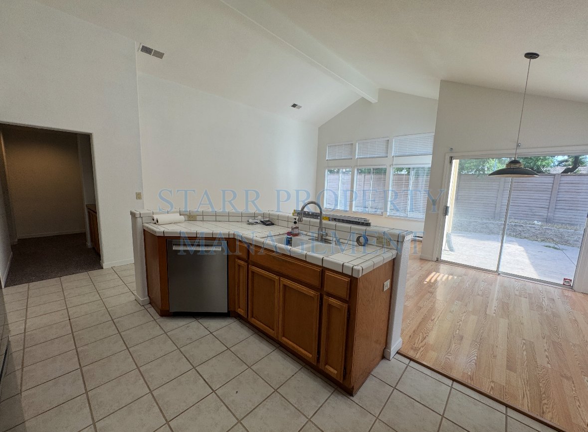 1473 Kimiyo property image
