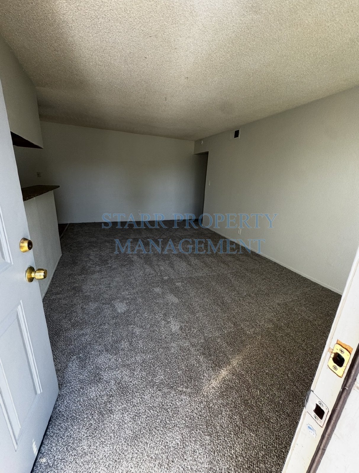 4479 La Cresta #4 property image