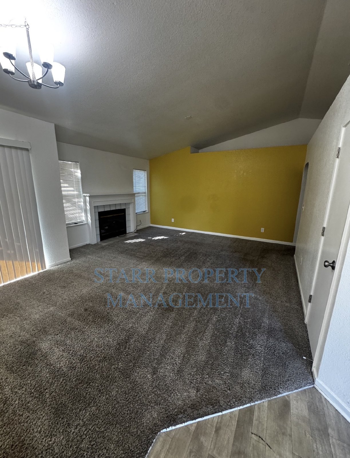 9421 Soaring Oaks property image