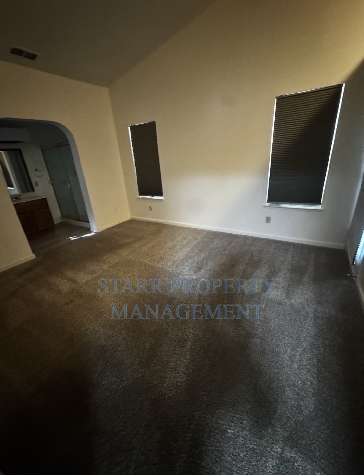 9421 Soaring Oaks property image