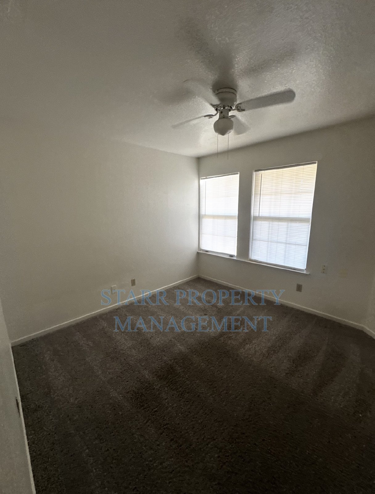 9421 Soaring Oaks property image