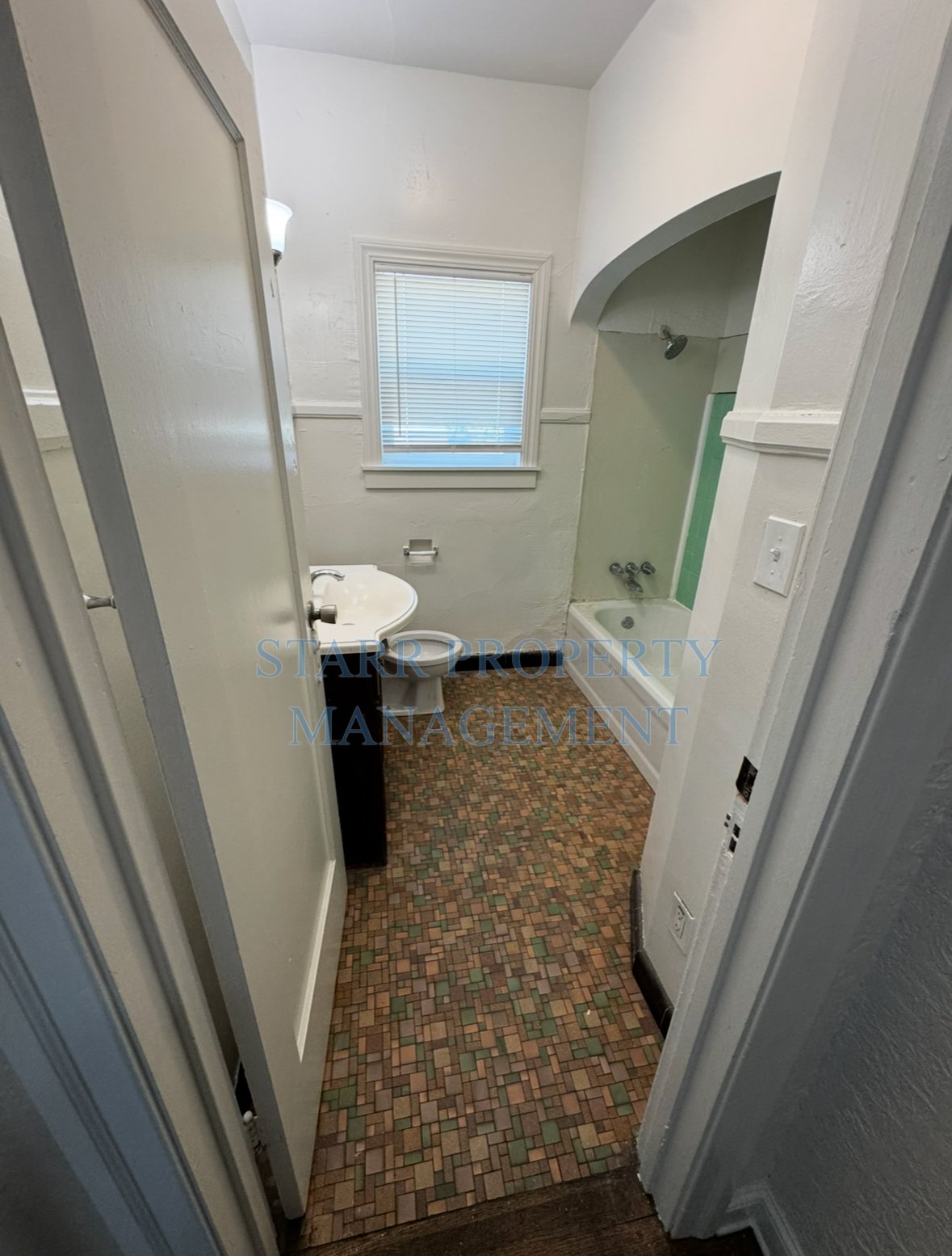 1525 N Edison Street Stockton Ca 95204 property image