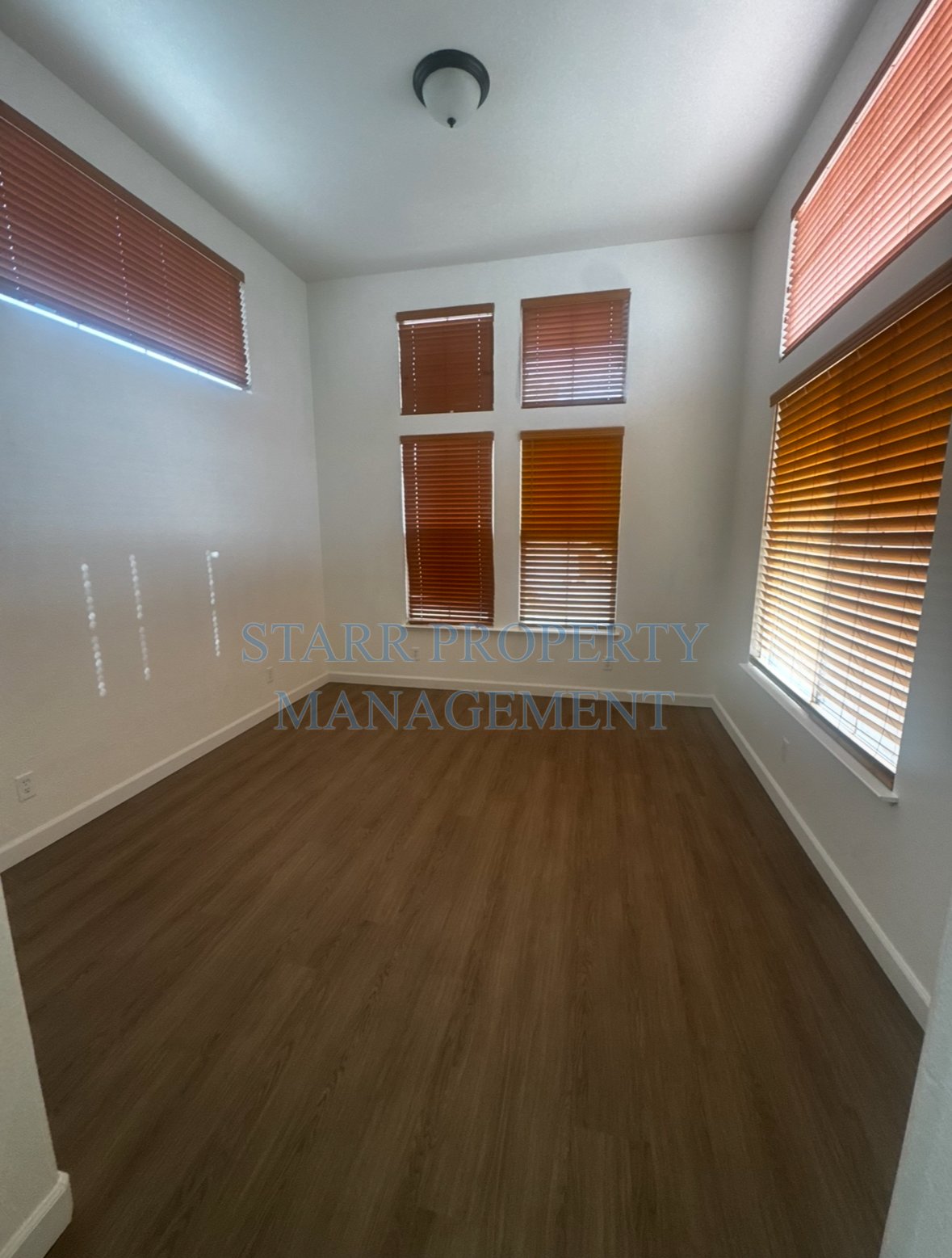 2046 Solothum Way property image