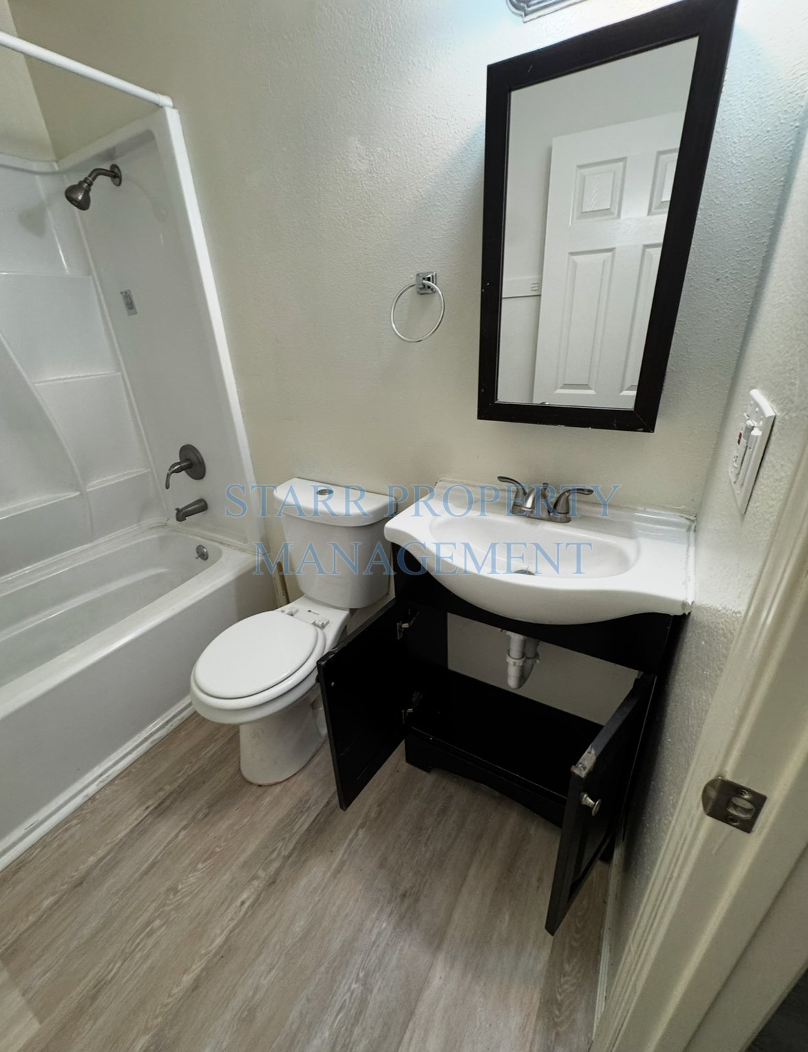 415#13 property image