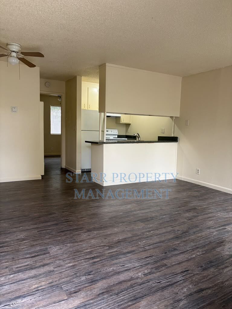 1030 S Grant Street property image