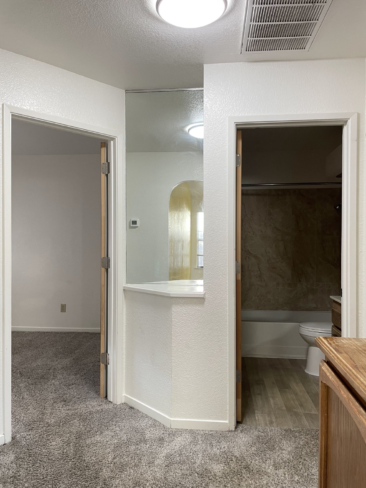 9421 Soaring Oaks property image