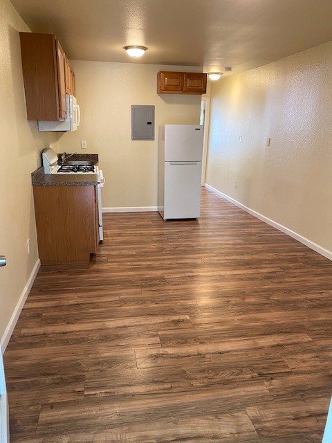Unit 9 property image