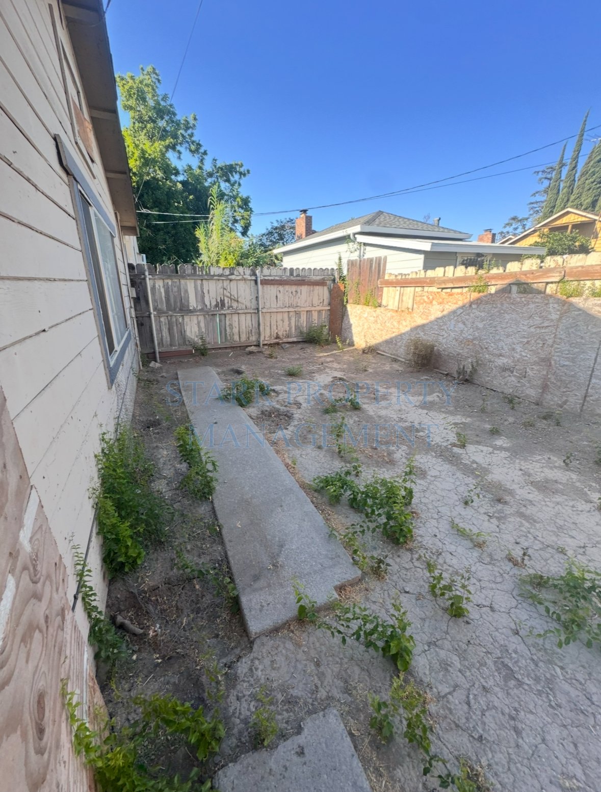 2082 Elmwood Ave property image