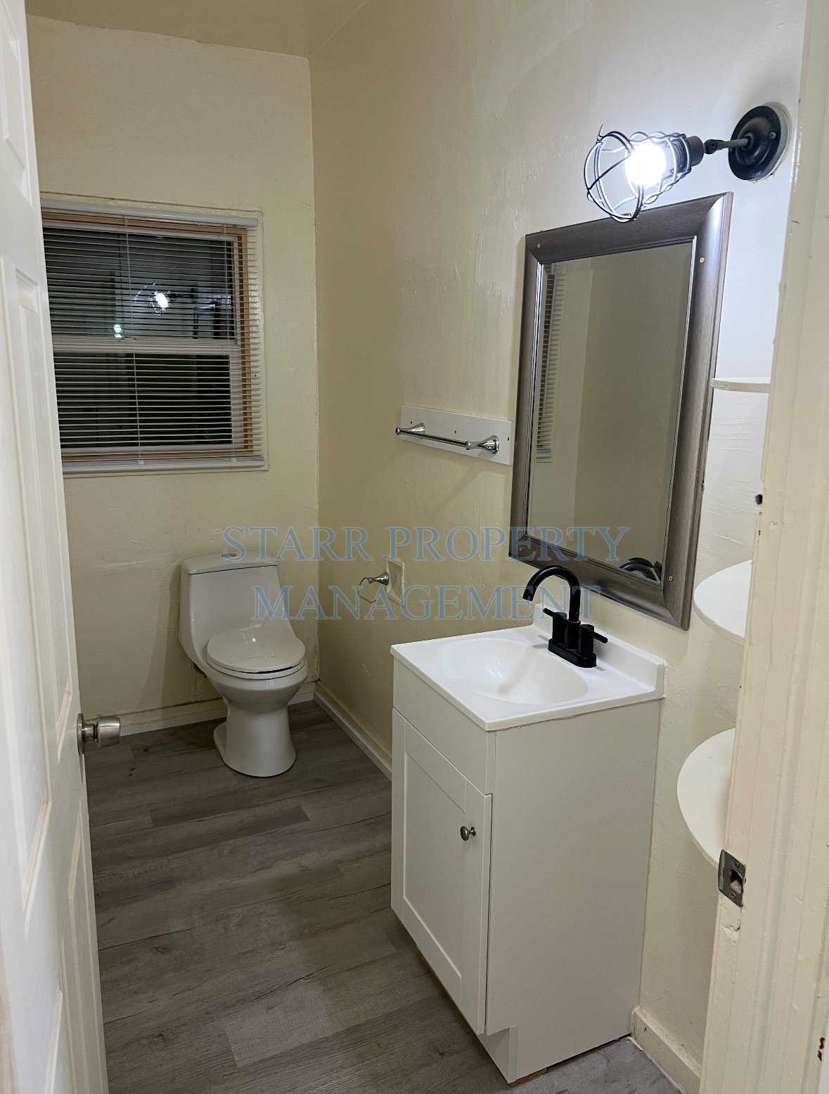 2nd Floor unit in Downtown Stockton! property image