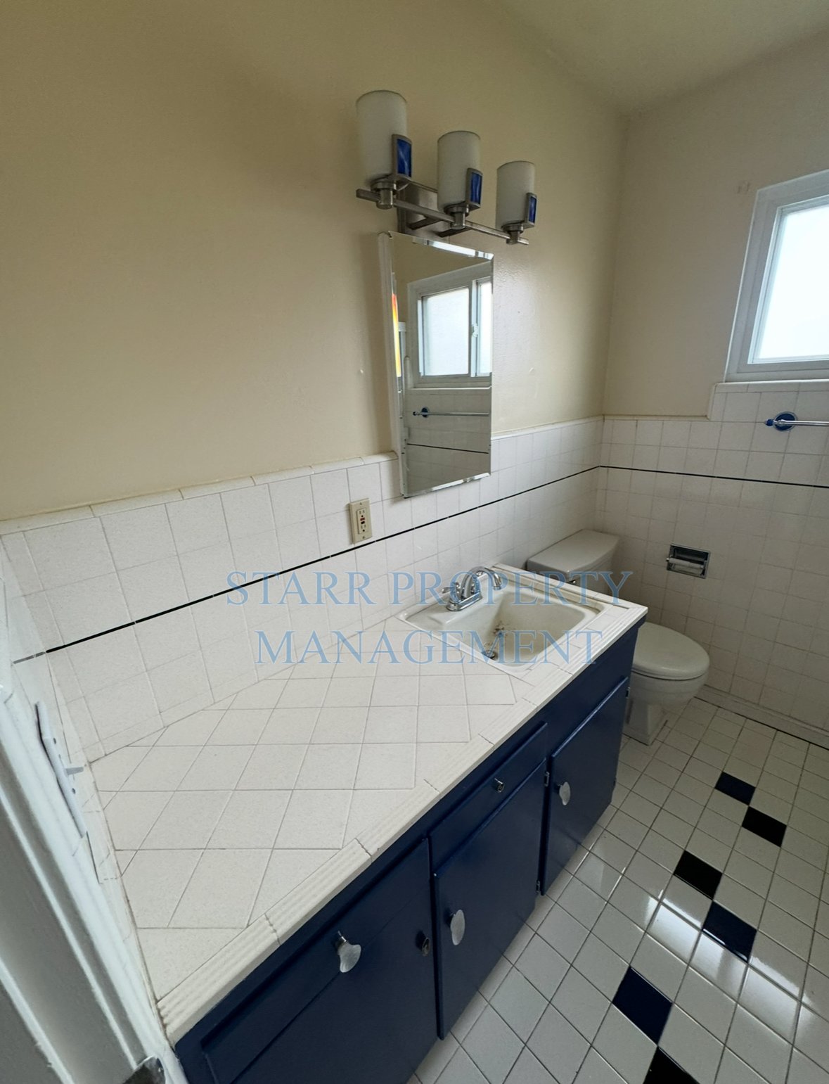 141 W McKenzie Ave property image