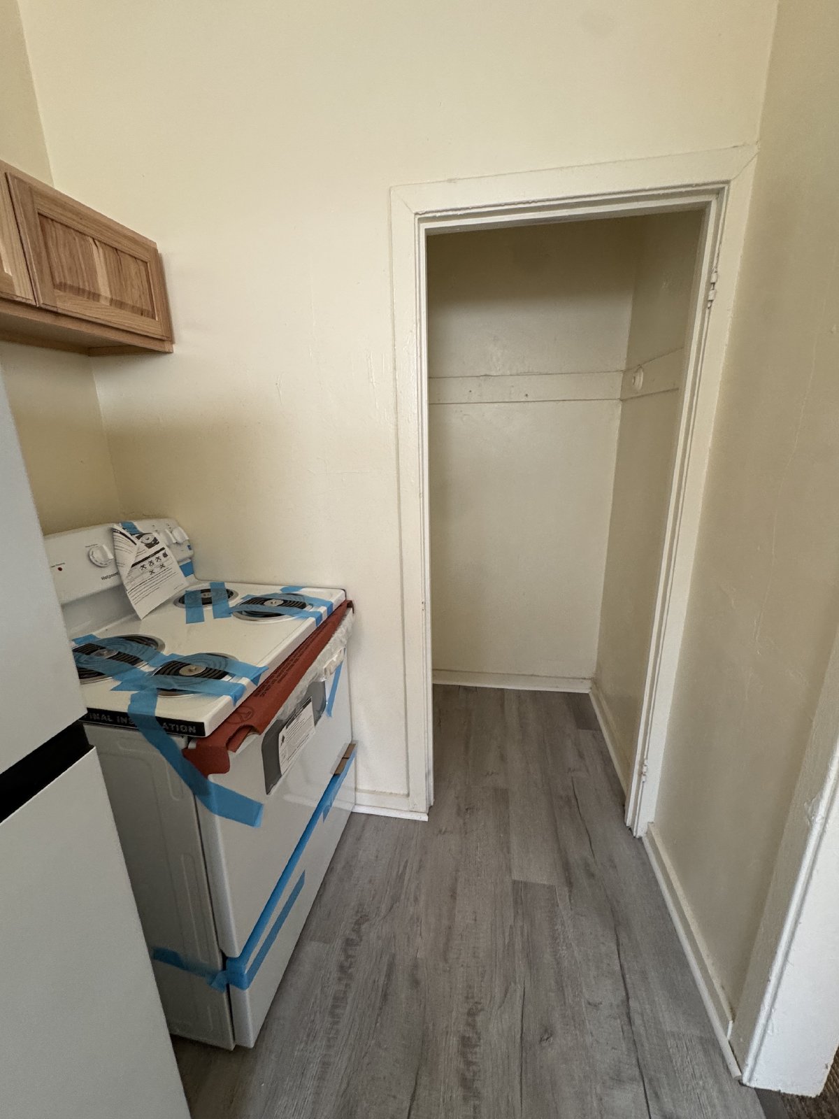 12 property image