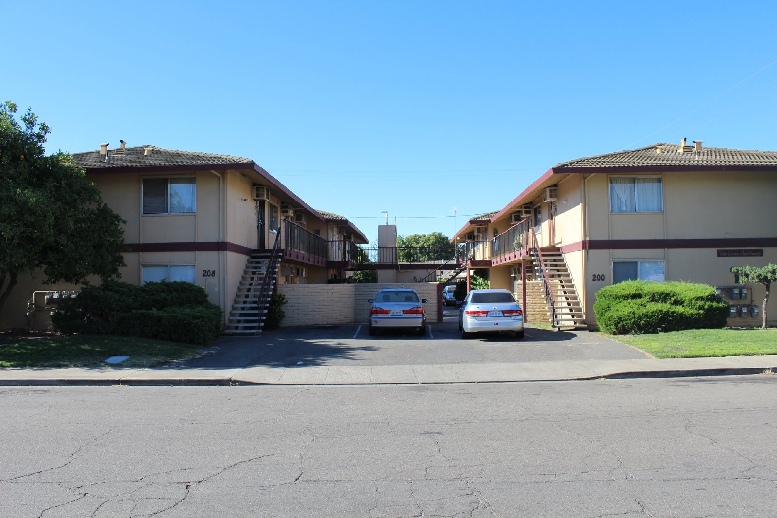 208 E Vine Street #2B property image